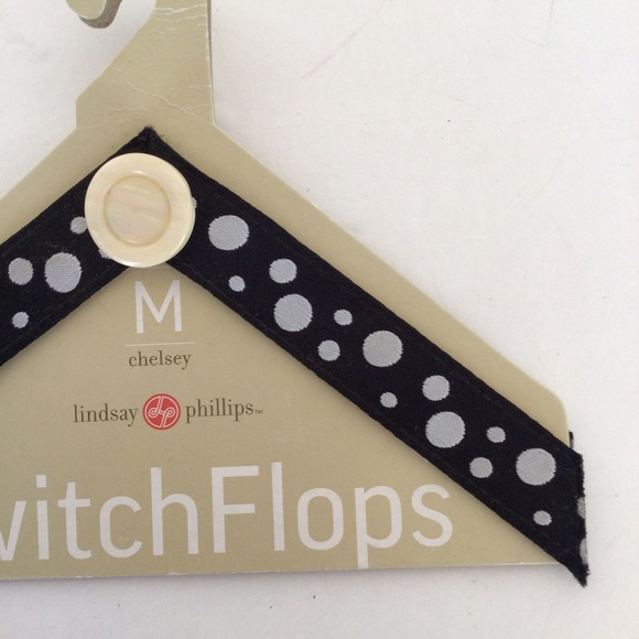 LINDSAY PHILLIPS SWITCH FLOPS NWT SIZE MEDIUM - Picture 6 of 6